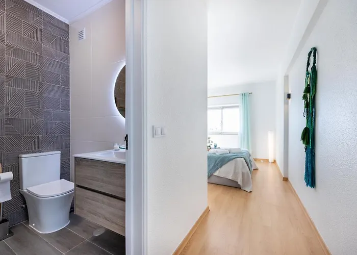 Sunrise Terrace * 拉哥斯