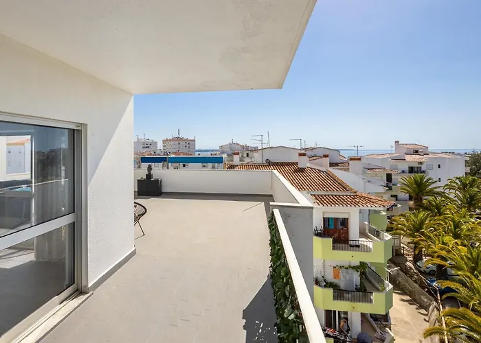 Sunrise Terrace 公寓