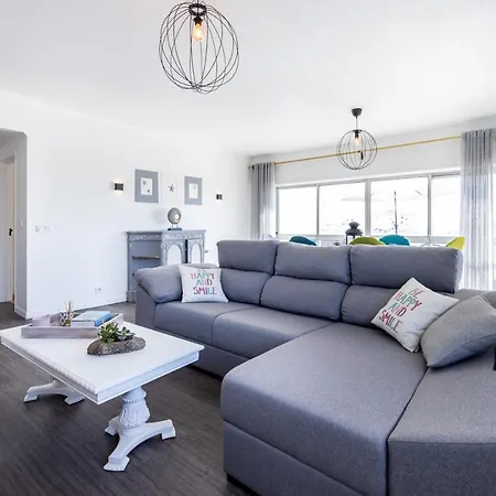 Sunrise Terrace Apartment *