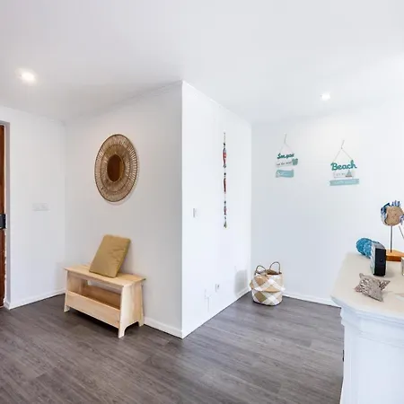 Sunrise Terrace Apartament *